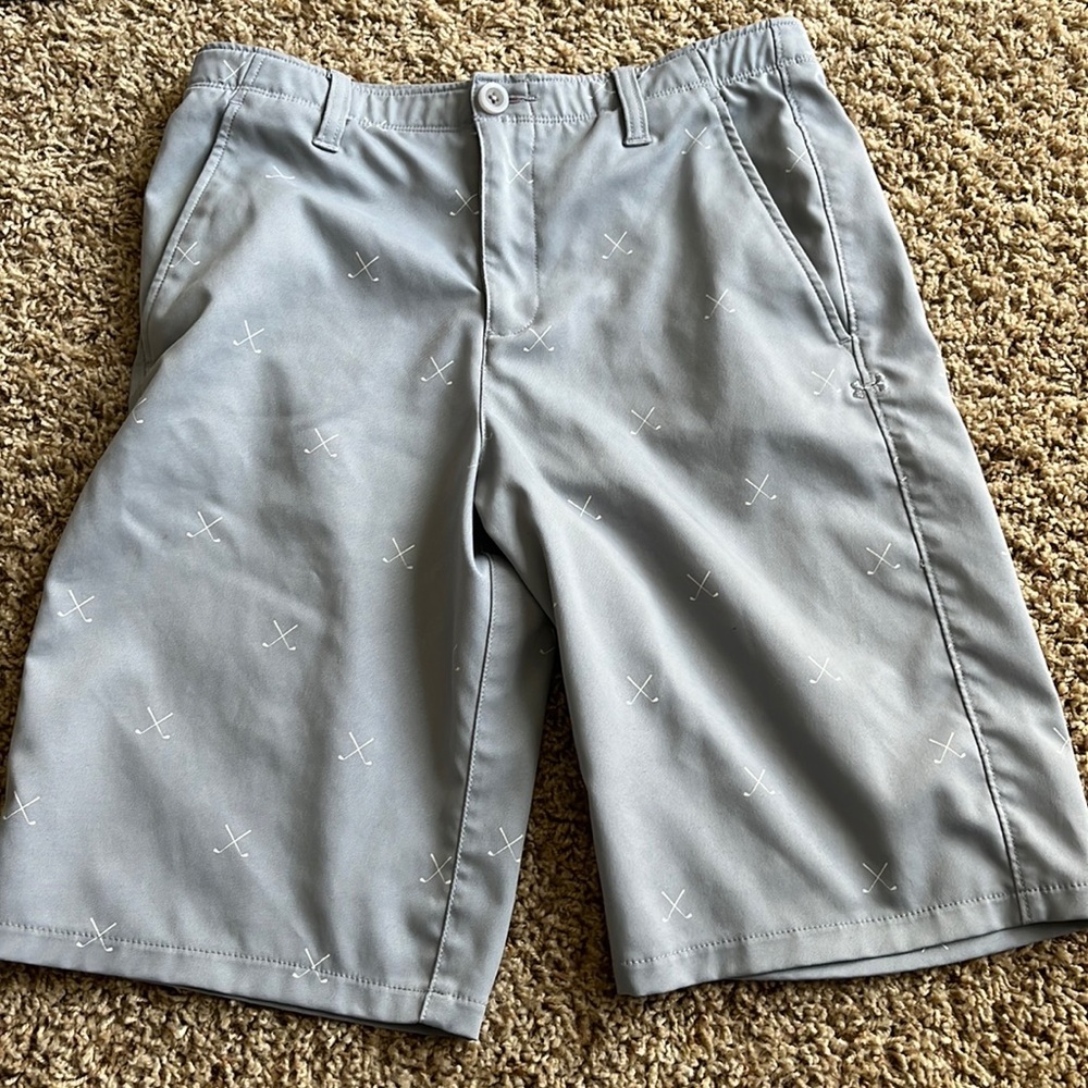 Under Armour golf shorts